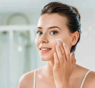 Do oily skin types still need to use moisturizer, find the best light-weight gel moisturizer for oily skin and acne that will not cause breakouts or clog pores 