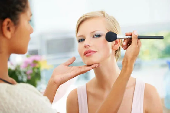 makeup artist tips how to apply face powder on oily skin mattify cosmetics oil absorbent powder as primer for acne prone skin products 